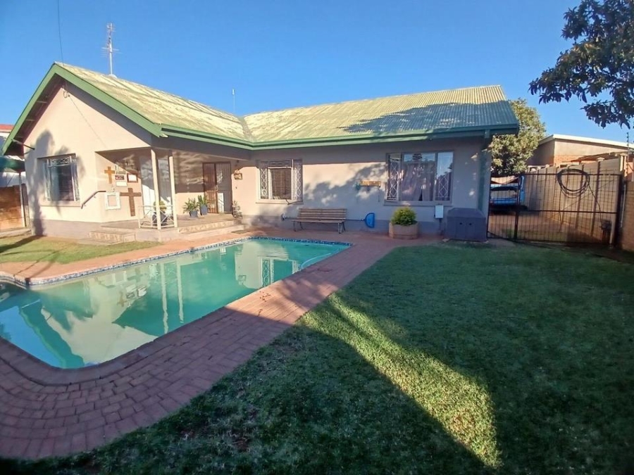 3 Bedroom Property for Sale in Albertynshof Northern Cape